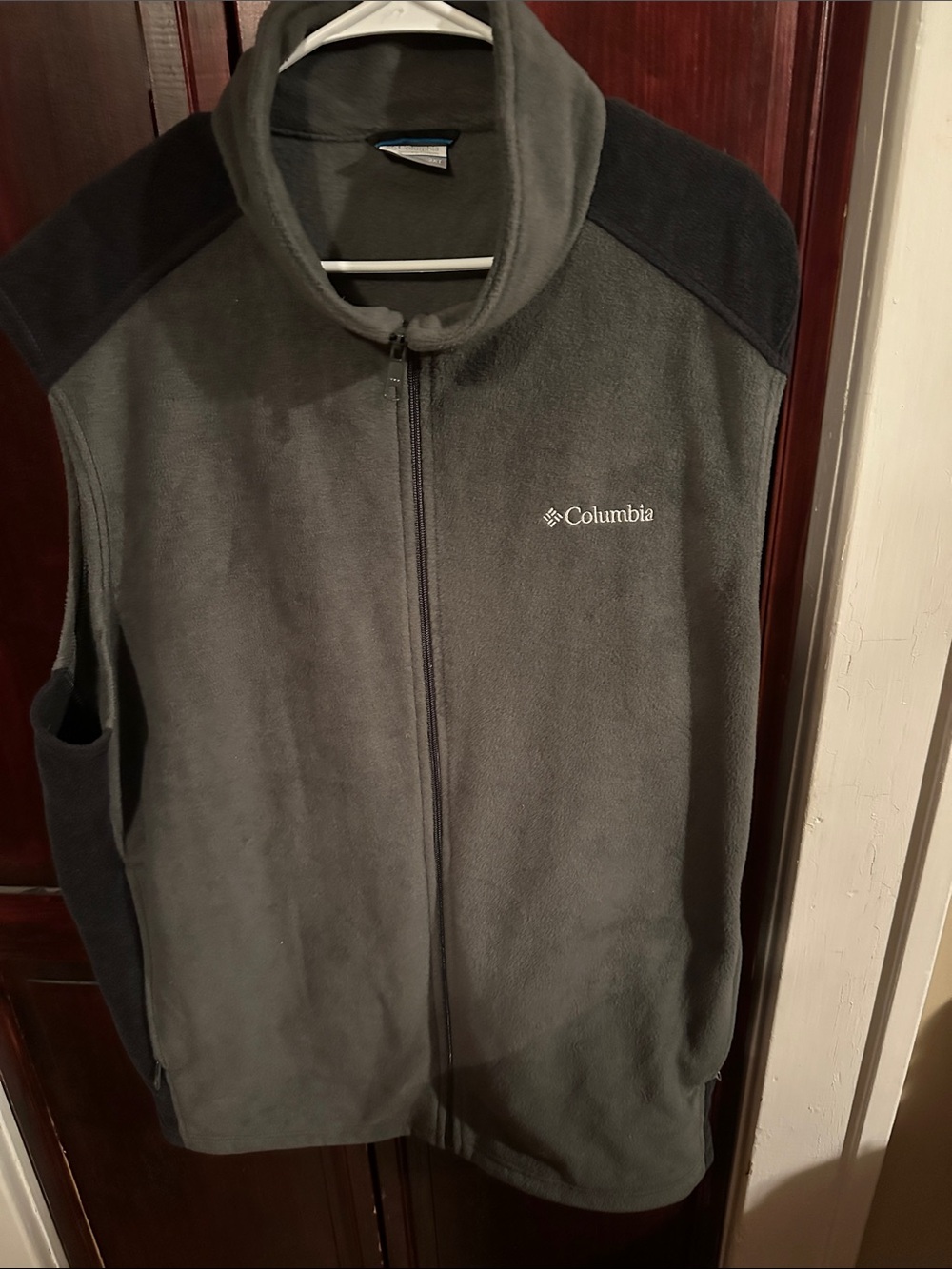Columbia Men’s Dark Gray Full-Zip Fleece Vest